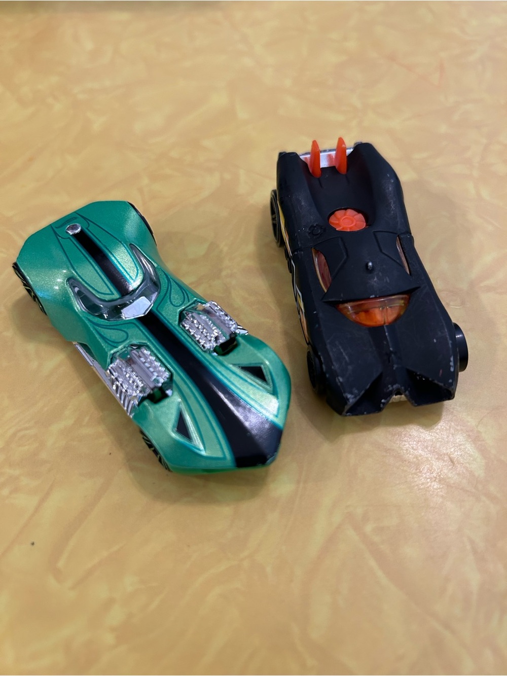Two Hot Wheel cars from 2007, Mattel, Die-Cast Racing Cars